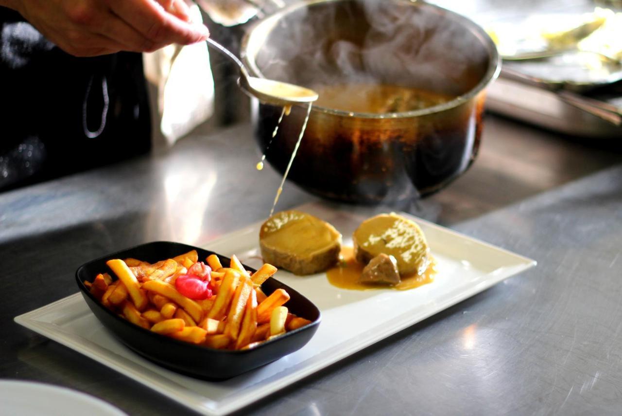 Logis Hotel Restaurant & Pizzeria Vuillot 屈索 外观 照片