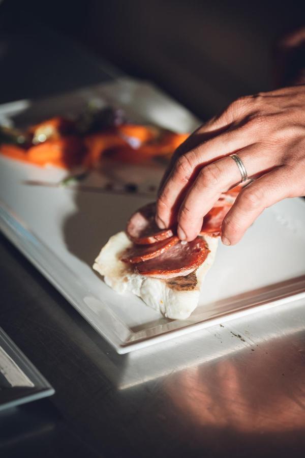 Logis Hotel Restaurant & Pizzeria Vuillot 屈索 外观 照片